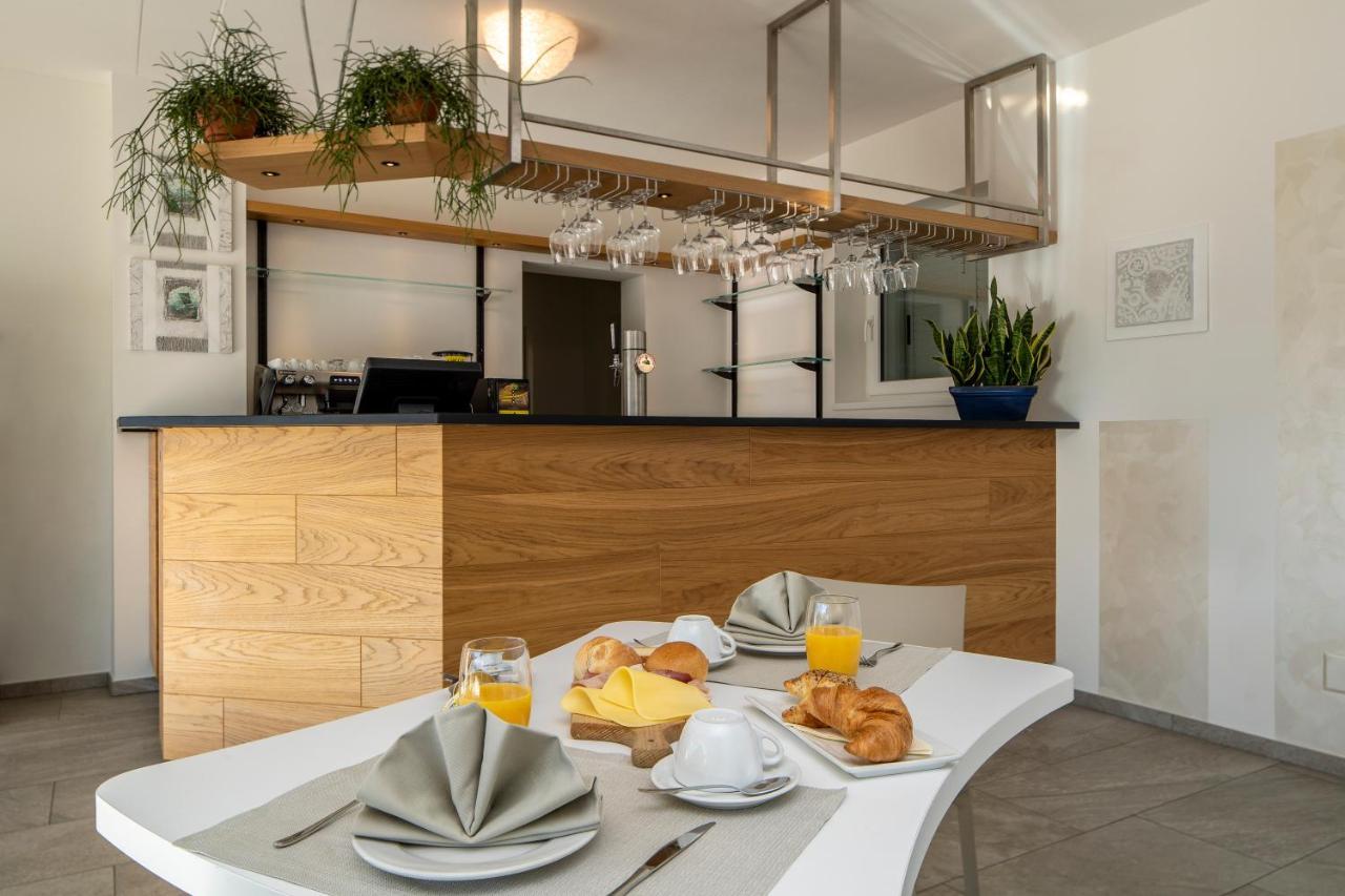 Albergo Ristorante Stazione Balerna 외부 사진