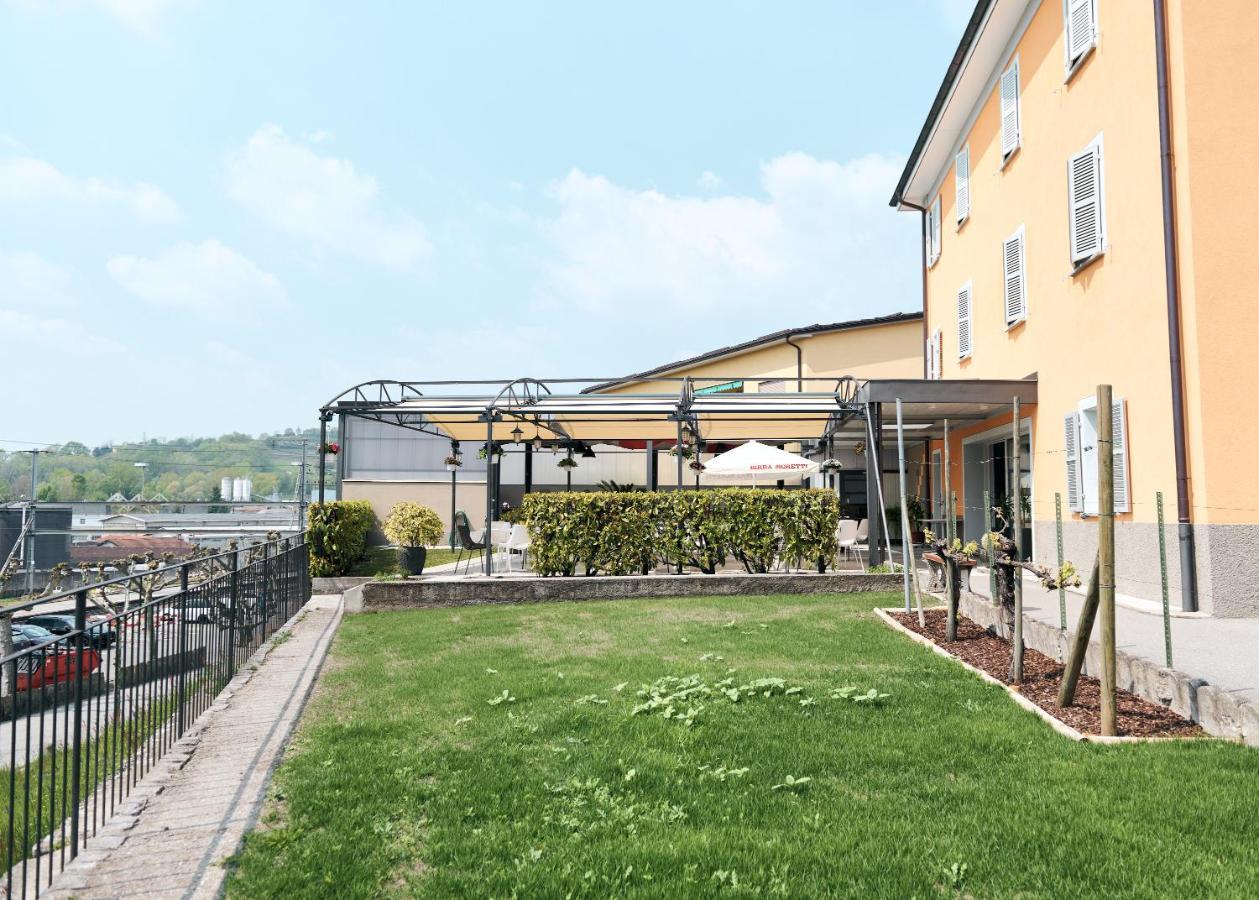Albergo Ristorante Stazione Balerna 외부 사진